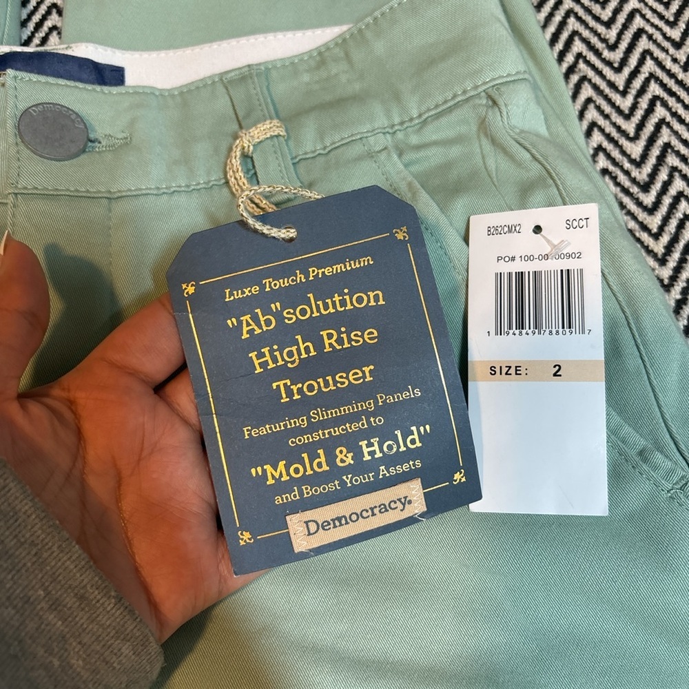 Democracy “Ab” solution High Rise Trouser | Sz 2 | NWT - Picture 3 of 6